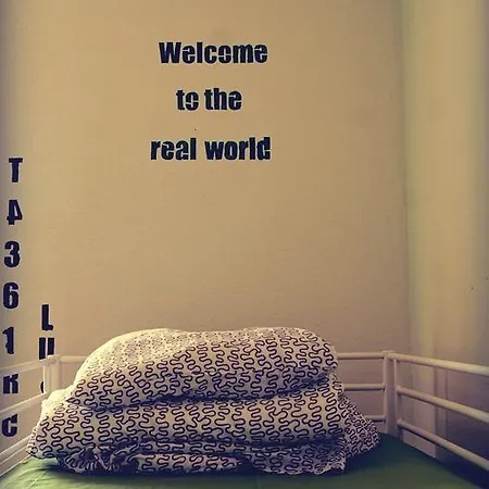 Good Bye Lenin Revolution Hostel Krakov
